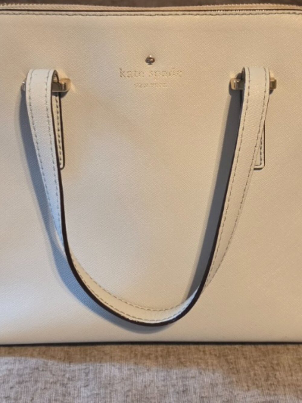 Structured Light Blue Handbag - Picture 2 of 14